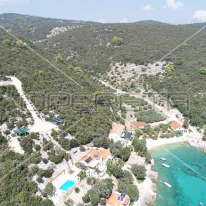 Zemljište 8.079 m² blizu mora, uvala Rasohatica, Korčula