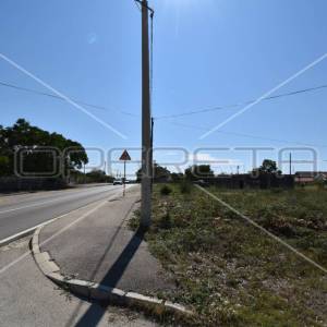 Zemljište s nedovršenim objektom, površina 1.527 m2, Poljica Brig,Nin