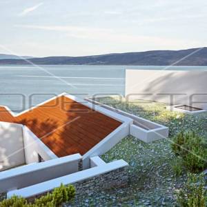 Zemljište s projektom luksuzne vile modernog dizajna prvi red do mora, Starigrad