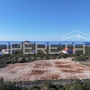 Zemljište u Primoštenu s panoramskim pogledom na more- idealno za gradnju vile