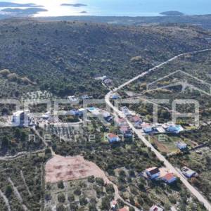 Zemljište u Primoštenu s panoramskim pogledom na more- idealno za gradnju vile