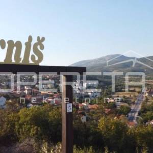 Zemljište za park ili igralište – Drniš, 2520 m², Z1 zona