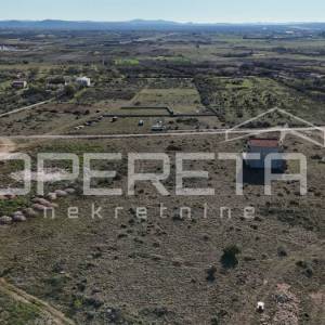 Zemunik G. – Građevinsko zemljište 1.669 m², mogućnost parcelacije