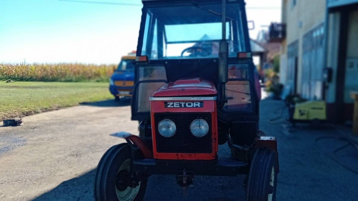 Zetor 5011