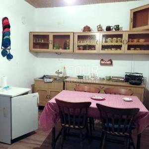 Zmajevac - okolica, imanje s kućom i gospodarskim objektima