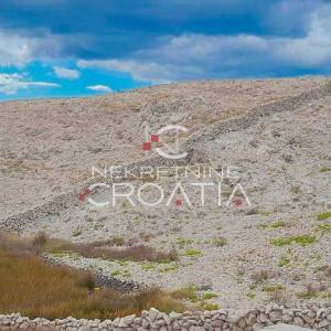 ZRĆE, uz plažu, 134.000 m2 SA IZVOROM VODE !!! 