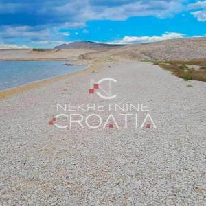 ZRĆE, uz plažu, 134.000 m2 SA IZVOROM VODE !!! 