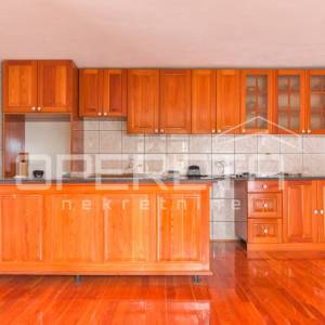 Žužići, Zgrada, 560.000,00 EUR