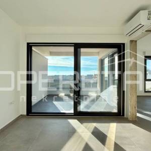 1S apartman u prizemlju s velikom terasom