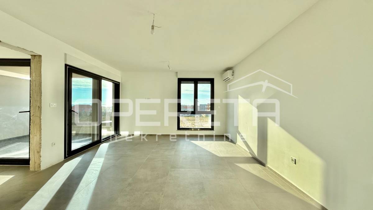 1S apartman u prizemlju s velikom terasom