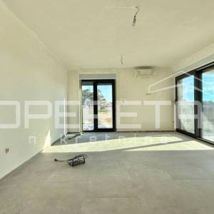 1S apartman u prizemlju s velikim vrtom i terasom