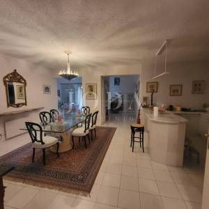 2 vile s bazenom + poslovni prostor na jednoj parceli od 2.700 m2