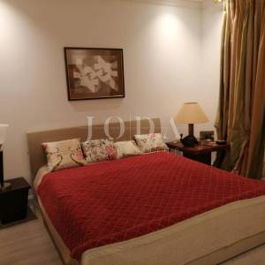 2 vile s bazenom + poslovni prostor na jednoj parceli od 2.700 m2