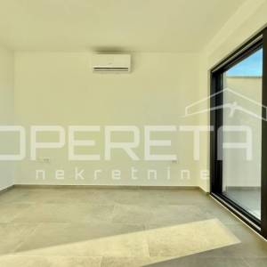 2S apartman na drugom katu – Povljana