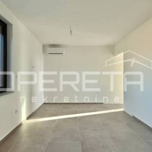 2S apartman na drugom katu – Povljana
