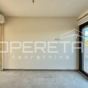 2S apartman u prizemlju s velikim vrtom i terasom