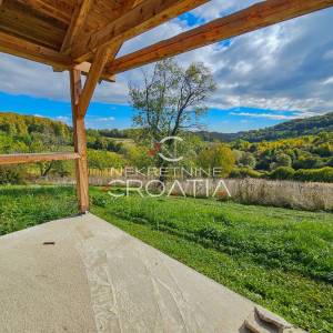 4,5 ha ZEMLJIŠTA + KUĆA