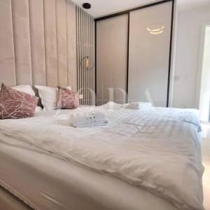 Apartman s bazenom na prestižnoj lokaciji!