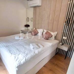 Apartman s bazenom na prestižnoj lokaciji!