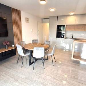 Apartman s bazenom na prestižnoj lokaciji!