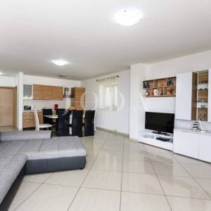 Apartman s otvorenim pogledom na more u Vrbniku