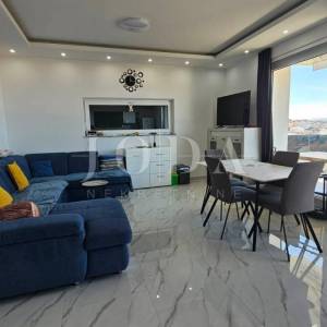 Apartman s otvorenim pogledom na more - Malinska