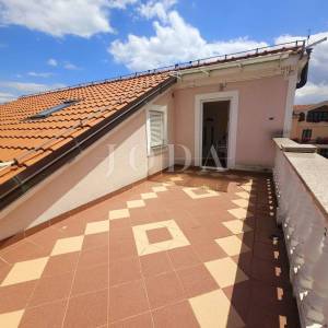 Apartman s otvorenim pogledom na more - Malinska