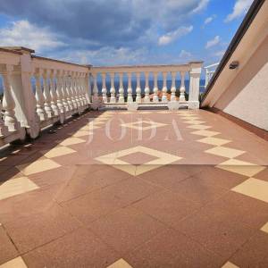 Apartman s otvorenim pogledom na more - Malinska