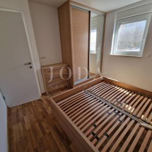 Apartman s pogledom na more i okućnicom, Njivice - otok Krk