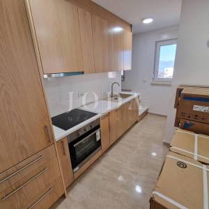 Apartman s pogledom na more i okućnicom, Njivice - otok Krk