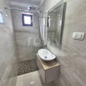Apartman s prekrasnim pogledom na more u Malinskoj