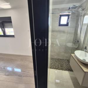 Apartman s prekrasnim pogledom na more u Malinskoj