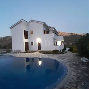 Apartman sa bazenom