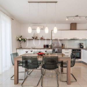 Apartman sa vlastitim prilazom plaži