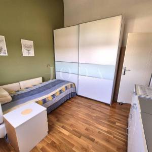 Apartman u drugom redu s otvorenim pogledom