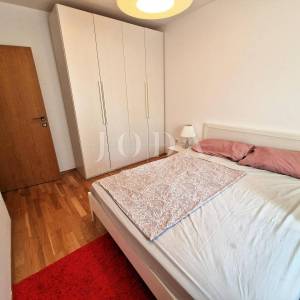 Apartman u prizemlju s pogledom na more