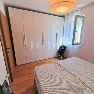 Apartman u prizemlju s pogledom na more