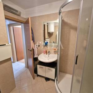 Apartman u prizemlju s pogledom na more