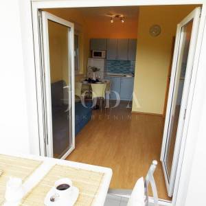 Apartmanska kuća sa šest opremljenih apartmana