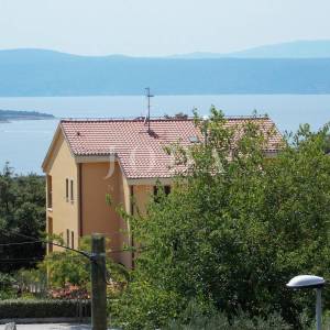 Apartmanska kuća sa šest opremljenih apartmana