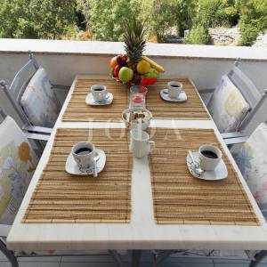 Apartmanska kuća sa šest opremljenih apartmana