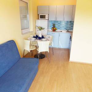 Apartmanska kuća sa šest opremljenih apartmana