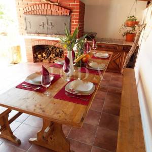 Apartmanska kuća sa šest opremljenih apartmana