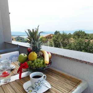 Apartmanska kuća sa šest opremljenih apartmana