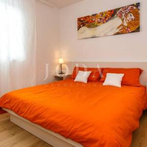 Apartmanska vila sa 6 apartmana s pogledom na more