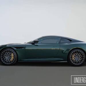 Aston Martin DBS 770 ULTIMATE COUPE