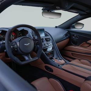 Aston Martin DBS 770 ULTIMATE COUPE