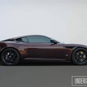 Aston Martin DBS Superleggera