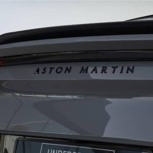 Aston Martin DBS Superleggera 5.2 V12