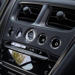 Aston Martin DBS Superleggera 5.2 V12